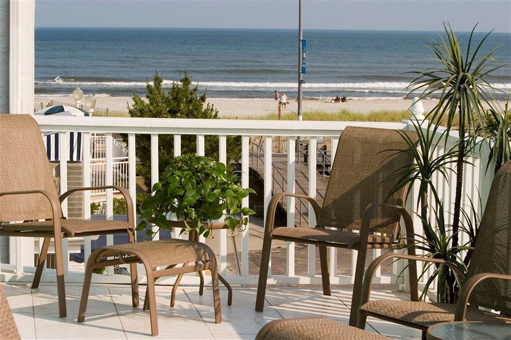 Surrey House Hotel 3*