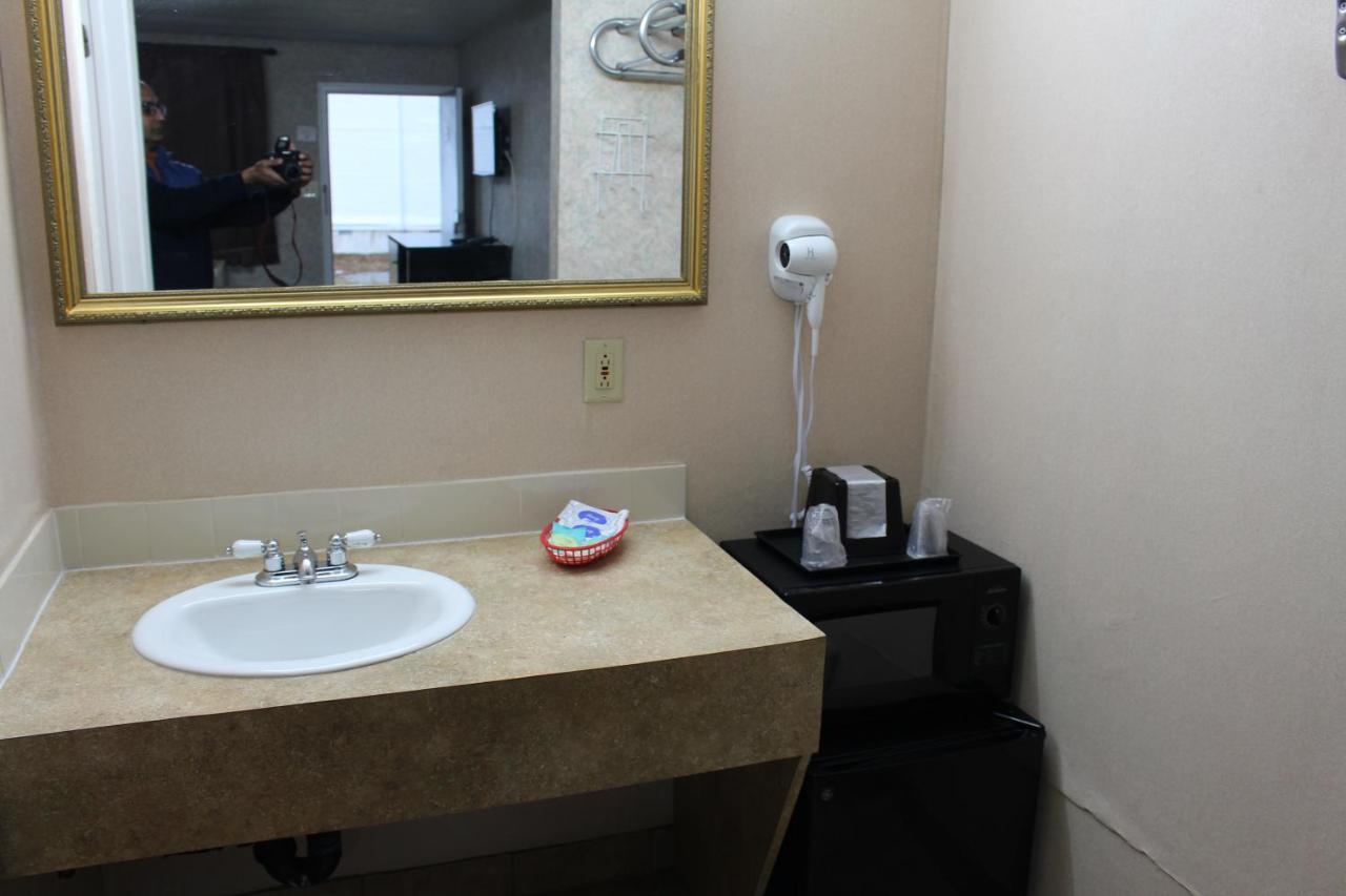 Motel Budgetel & Atlantic
