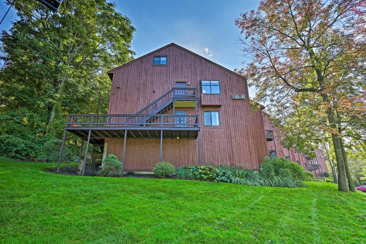 With Deck, Near Appalachian Trail!