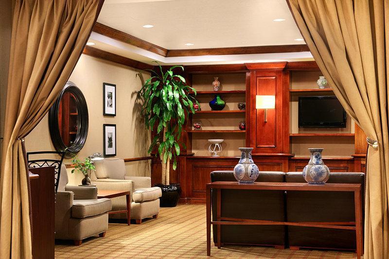 Crowne Plaza Newark Airport By Ihg Hotel Elizabeth