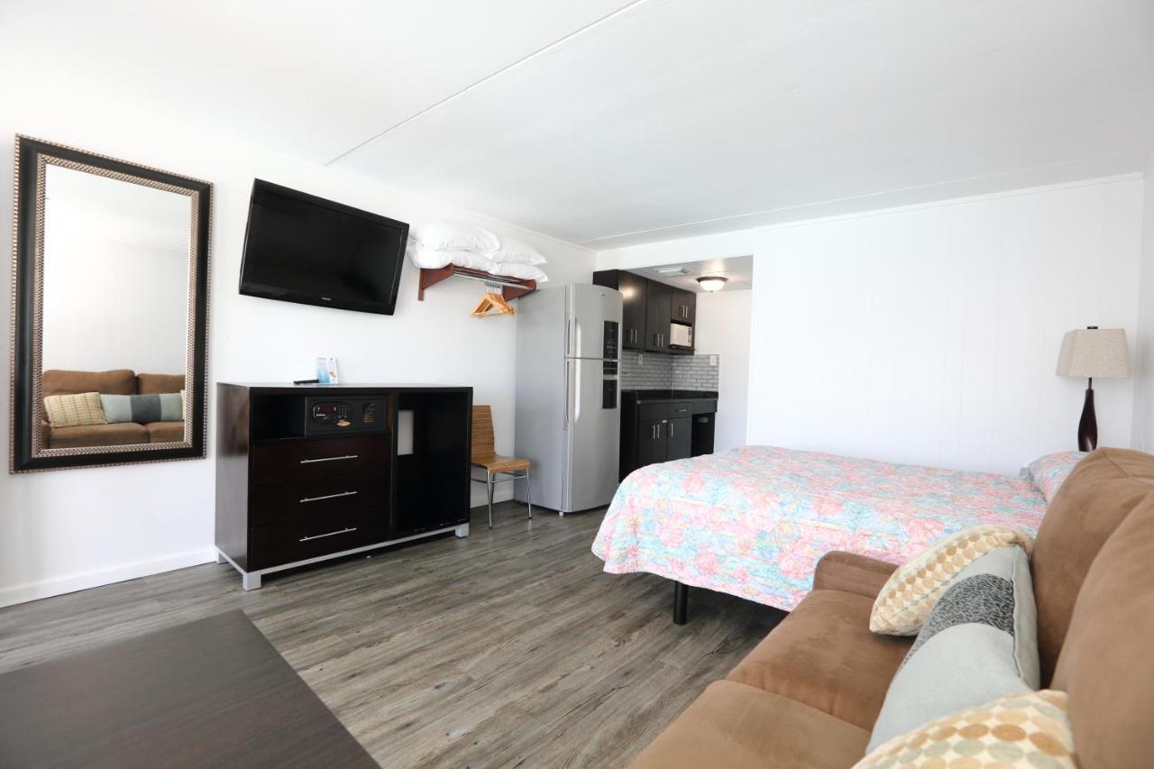Olympic Island Hotel