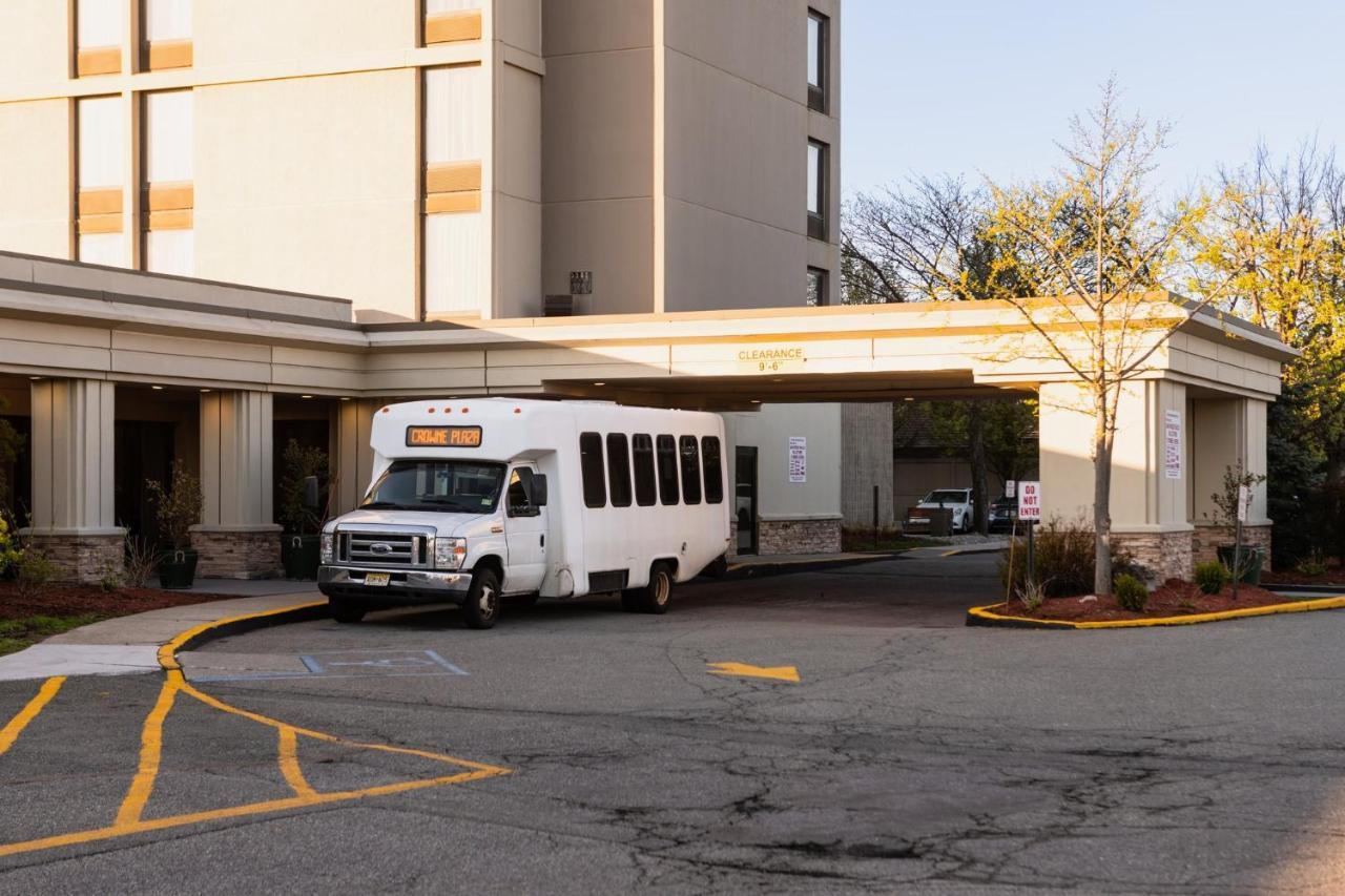 Hotel Crowne Plaza Newark Airport By Ihg 4*