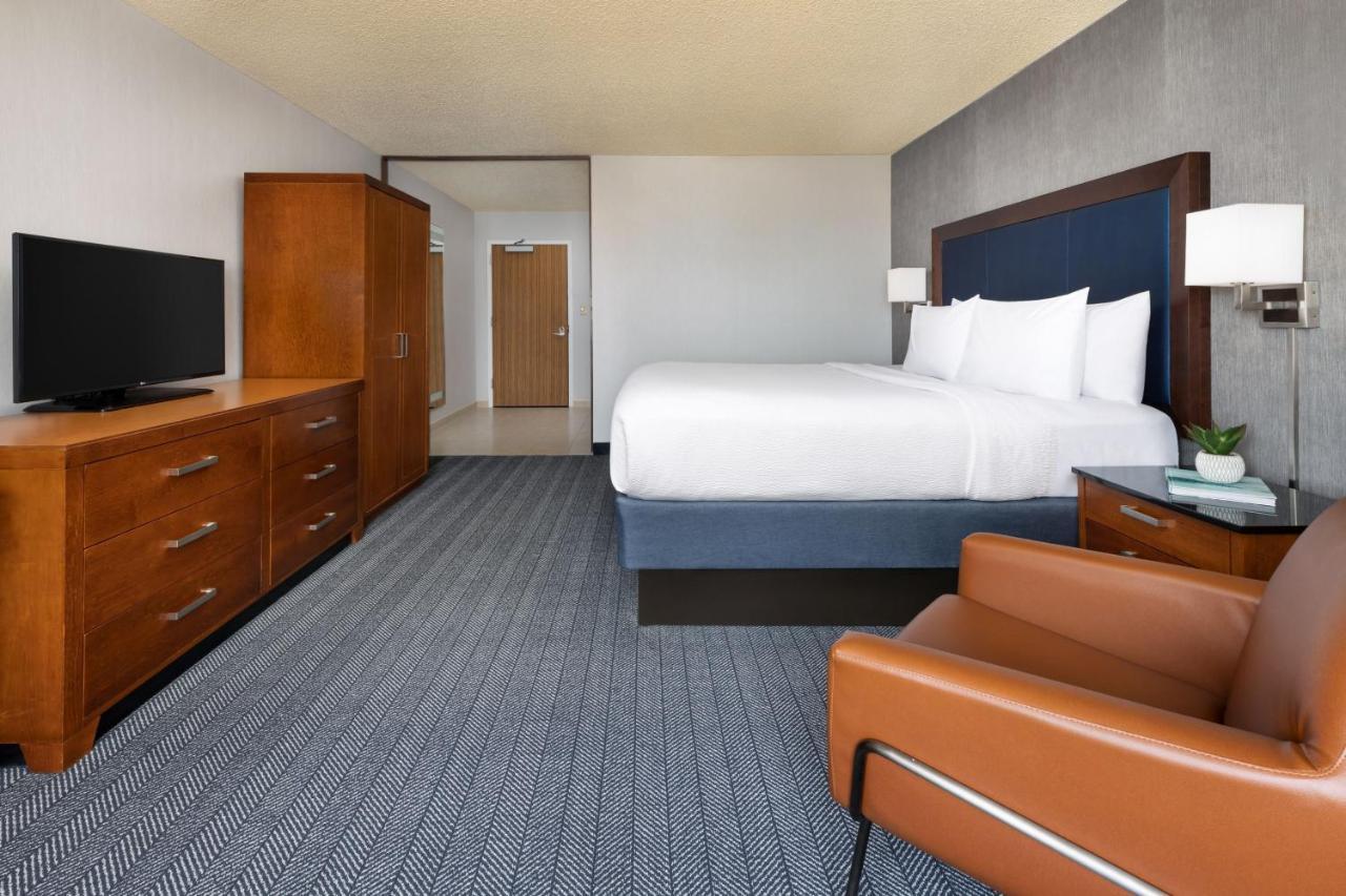 Courtyard By Marriott Atlantic Block 3*