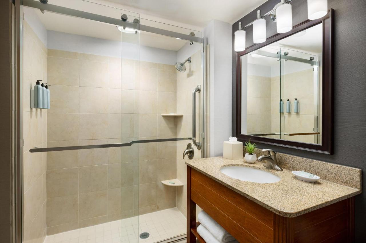 Hotel Courtyard By Marriott Atlantic Block 3*