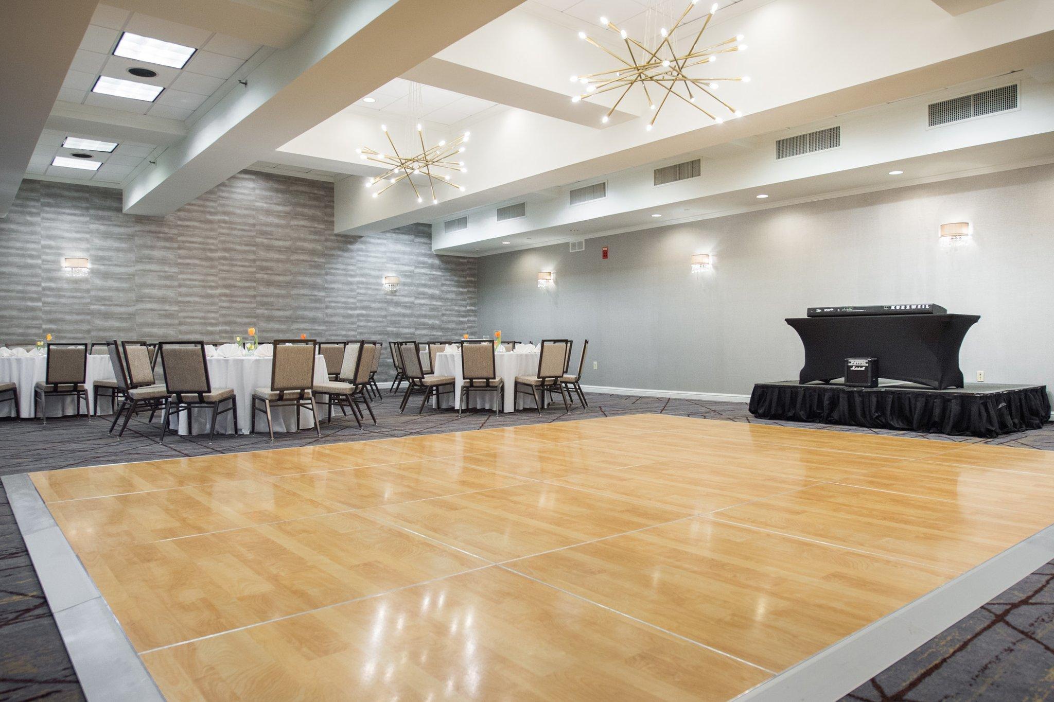 Crowne Plaza By Ihg Hotel Edison
