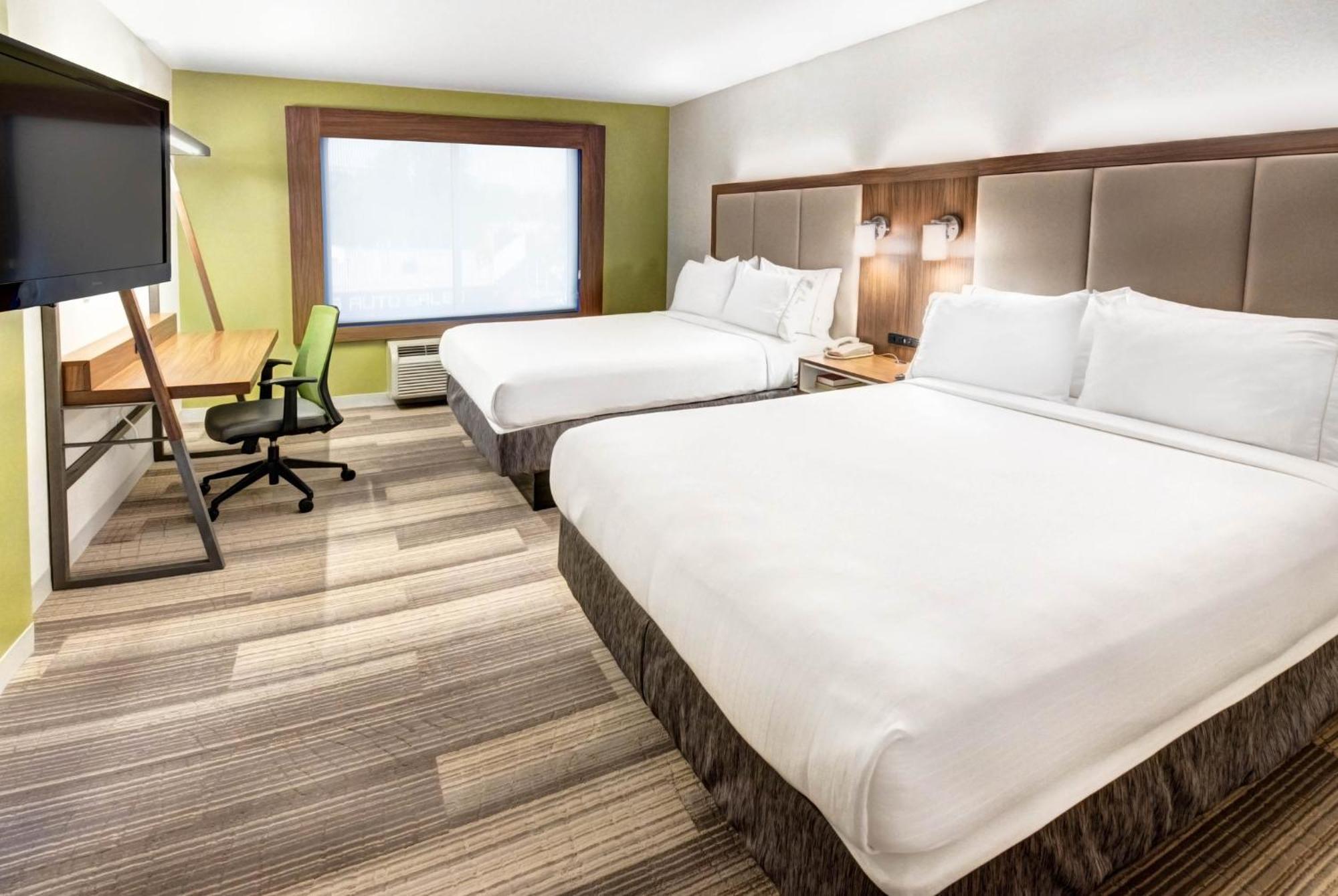 Express Woodbridge By Ihg Hotel 2*