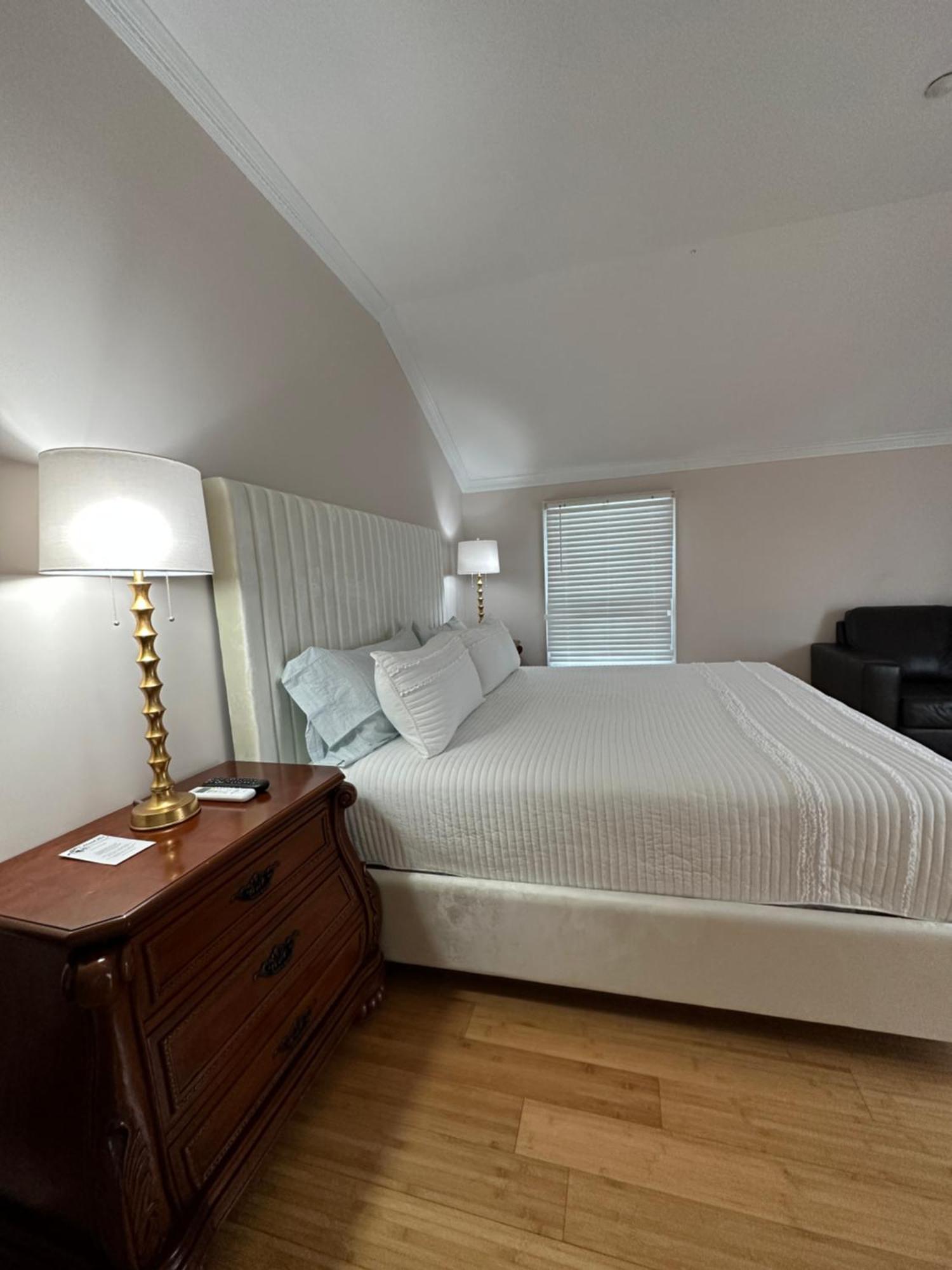 Elaine's Cape Boutique Hotel Cape May