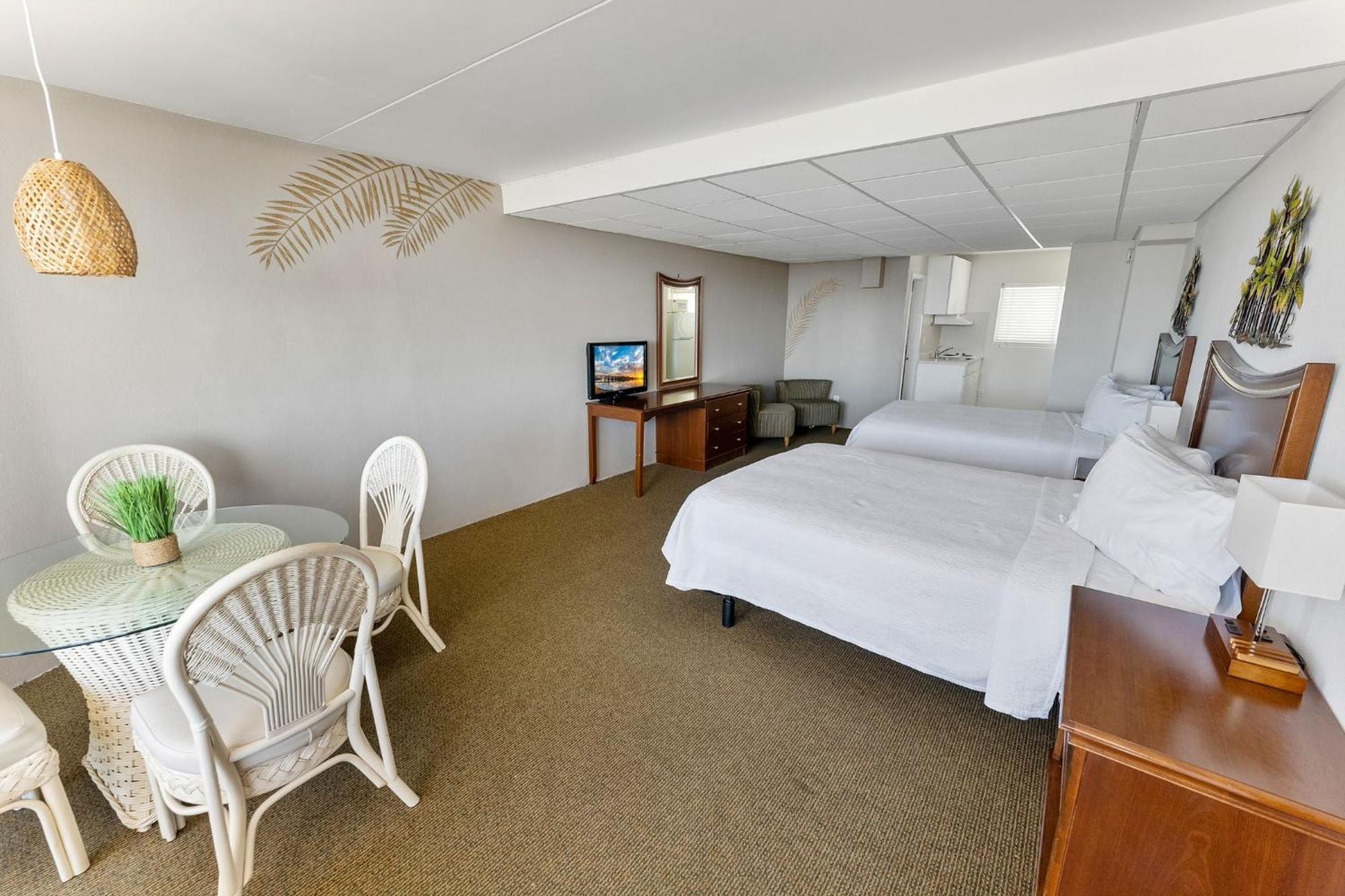 Waikiki Oceanfront Motel