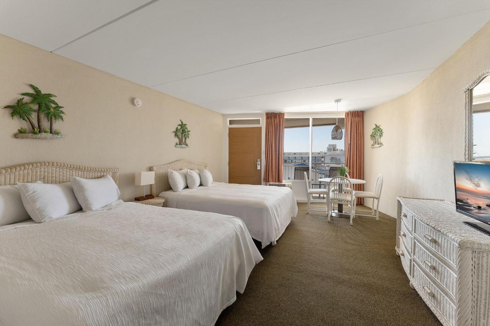 Motel Waikiki Oceanfront 2*