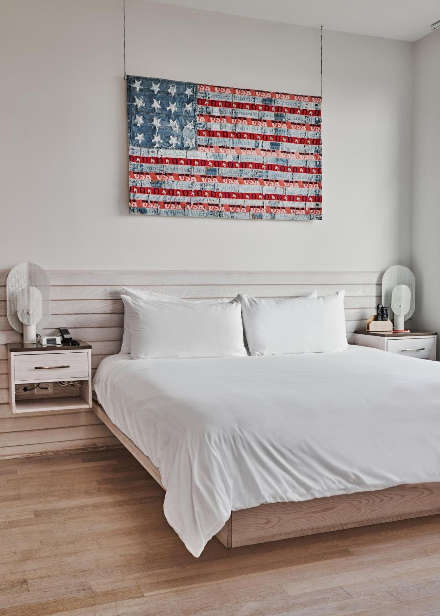 Bungalow Hotel