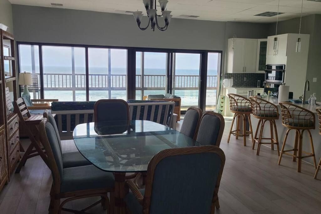 Stunning Ocean-front Penthouse 1800sf 3br 2ba 7bed At Regency Tower North Wildwood