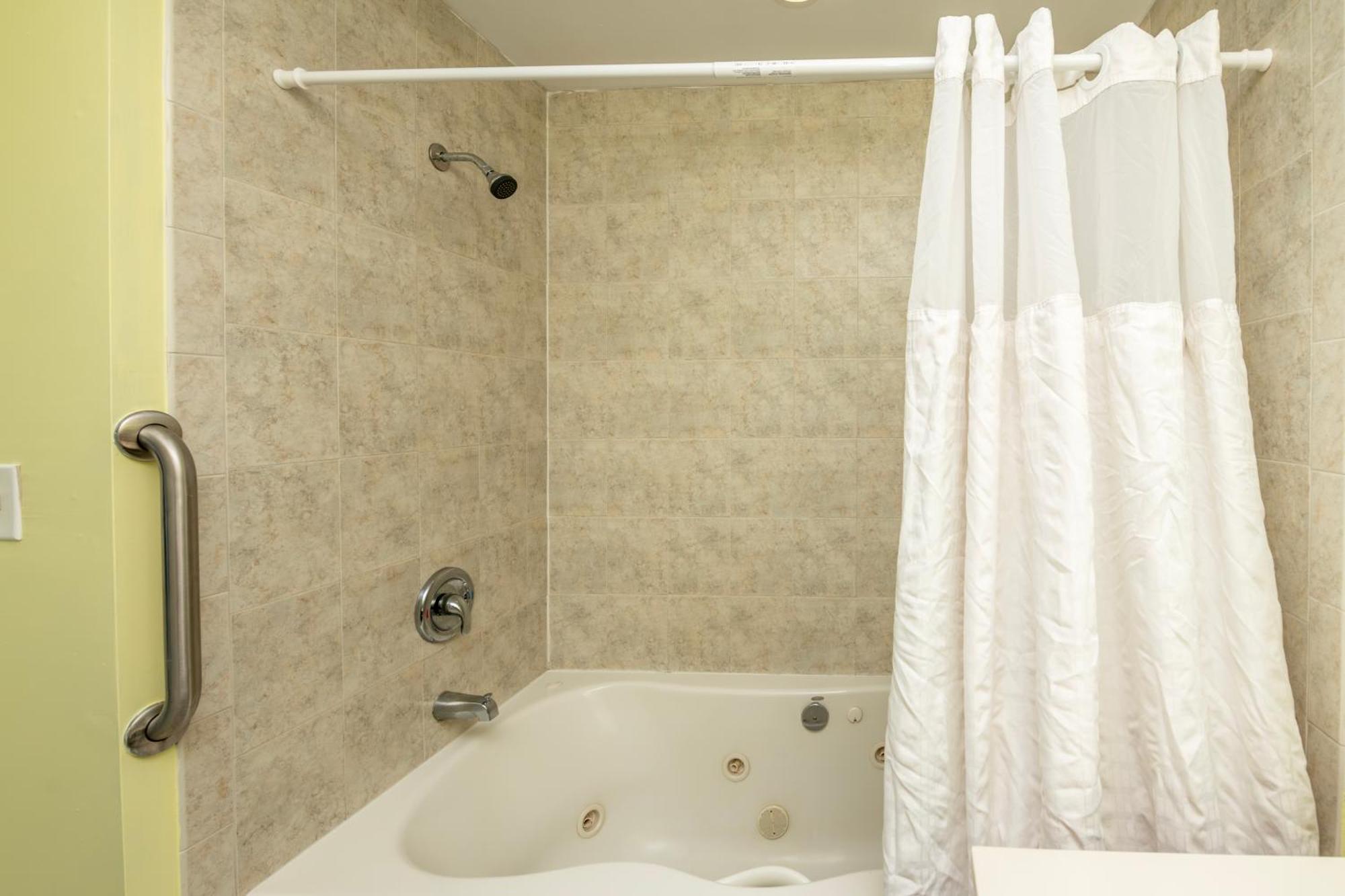 Motel Drifting Sands Oceanfront 3*