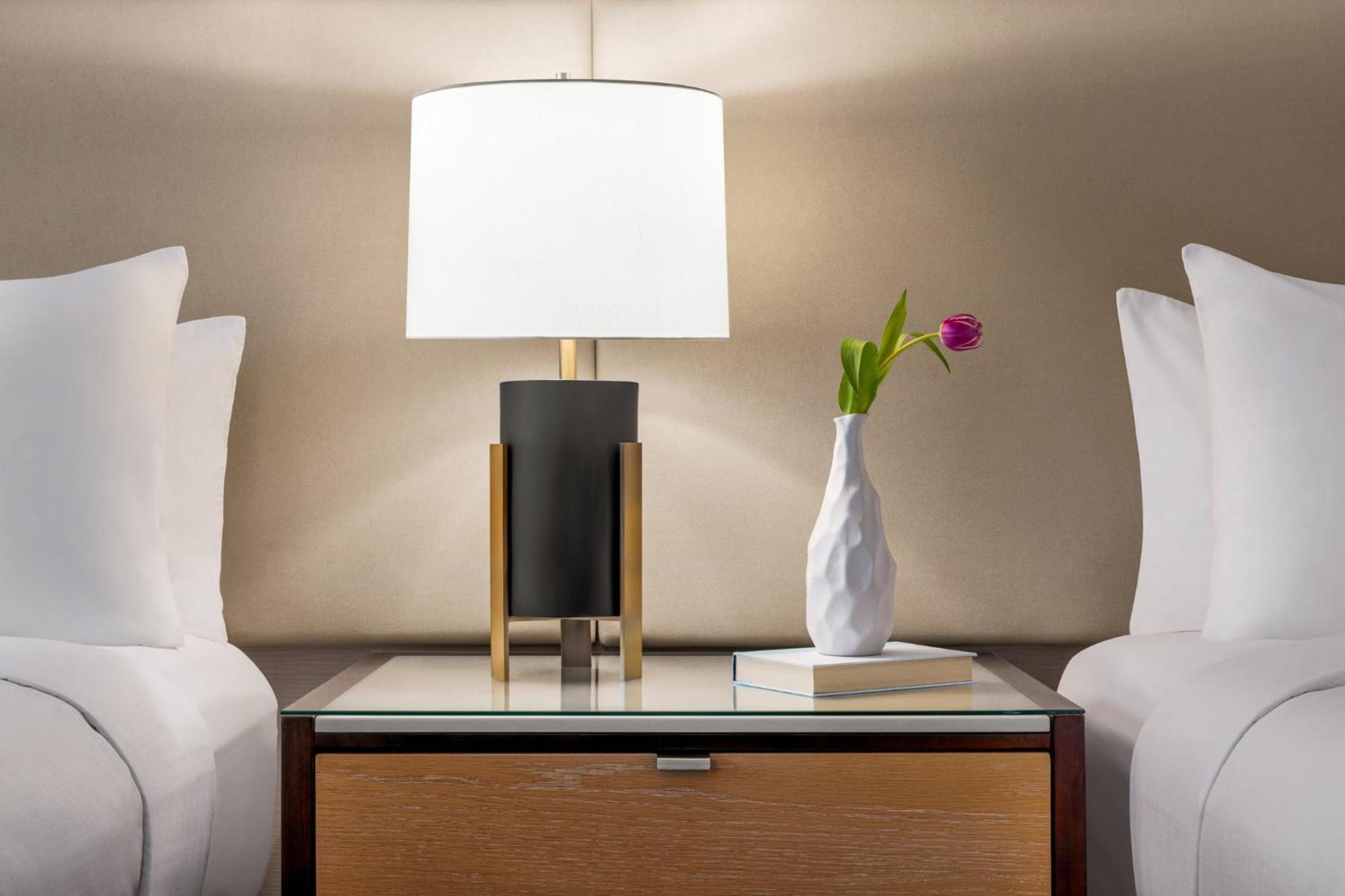 Hotel Crowne Plaza By Ihg Edison
