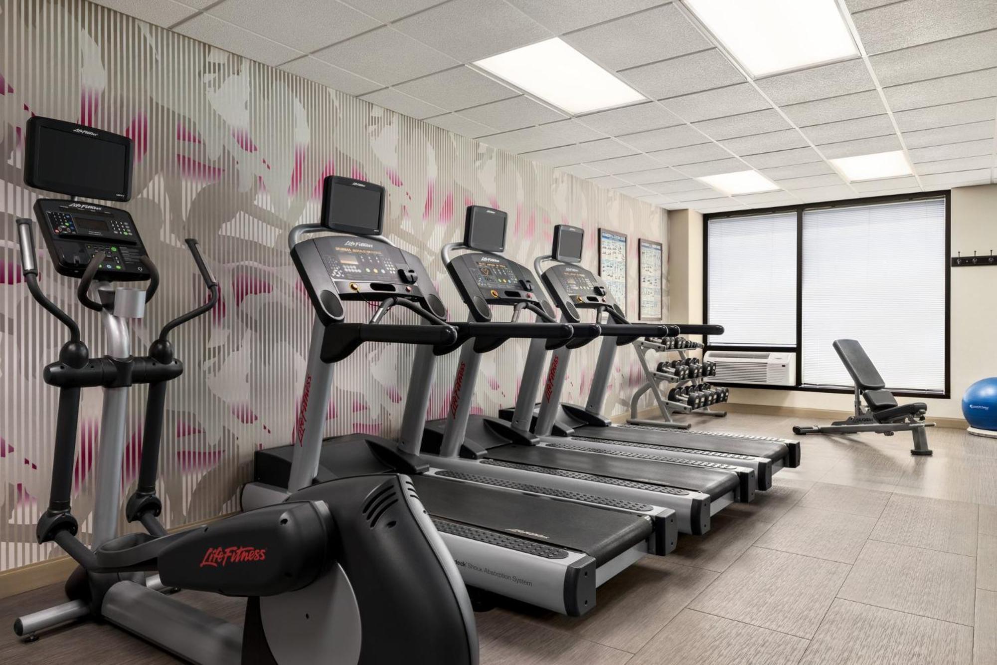 Hotel Crowne Plaza By Ihg Edison