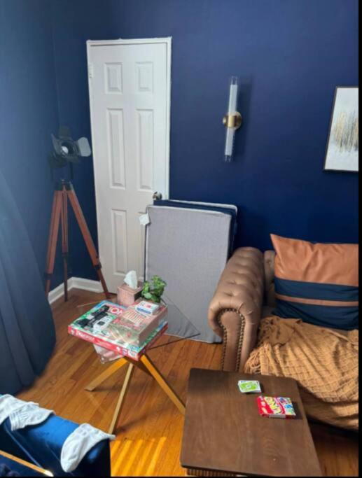 2 Deep Apts By American Dream, Sleeps 8 * Hasbrouck Heights