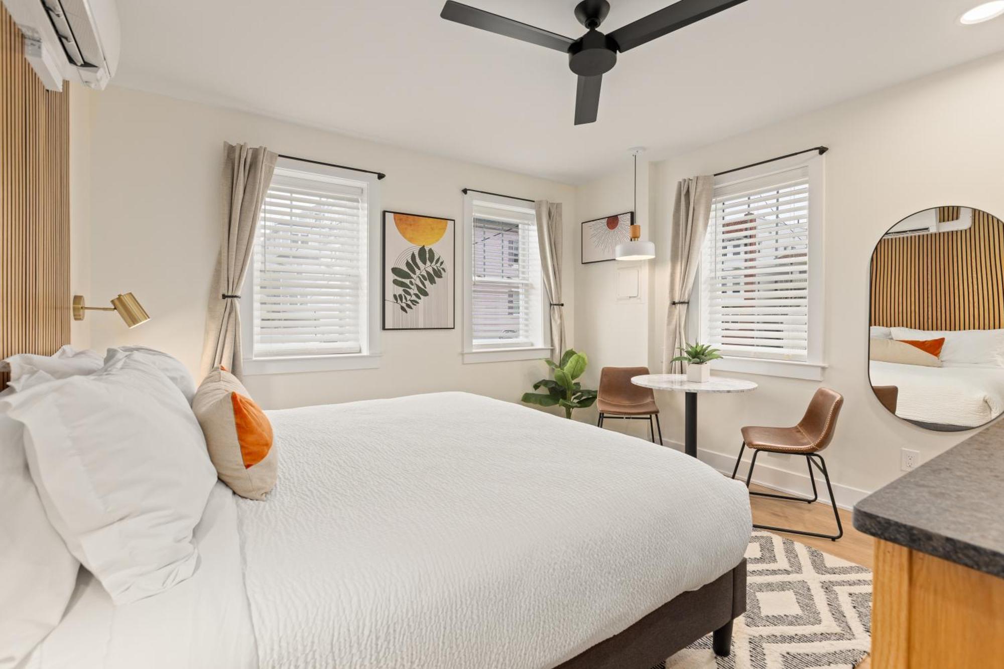 Surrey House Hotel 3*