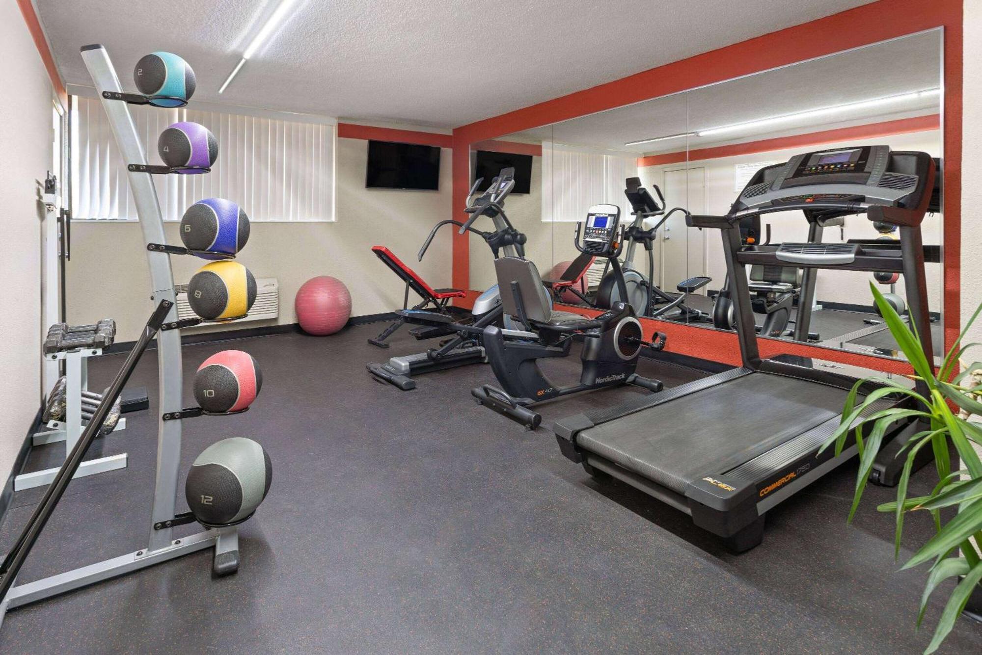 Ramada By Wyndham 2* Parsippany