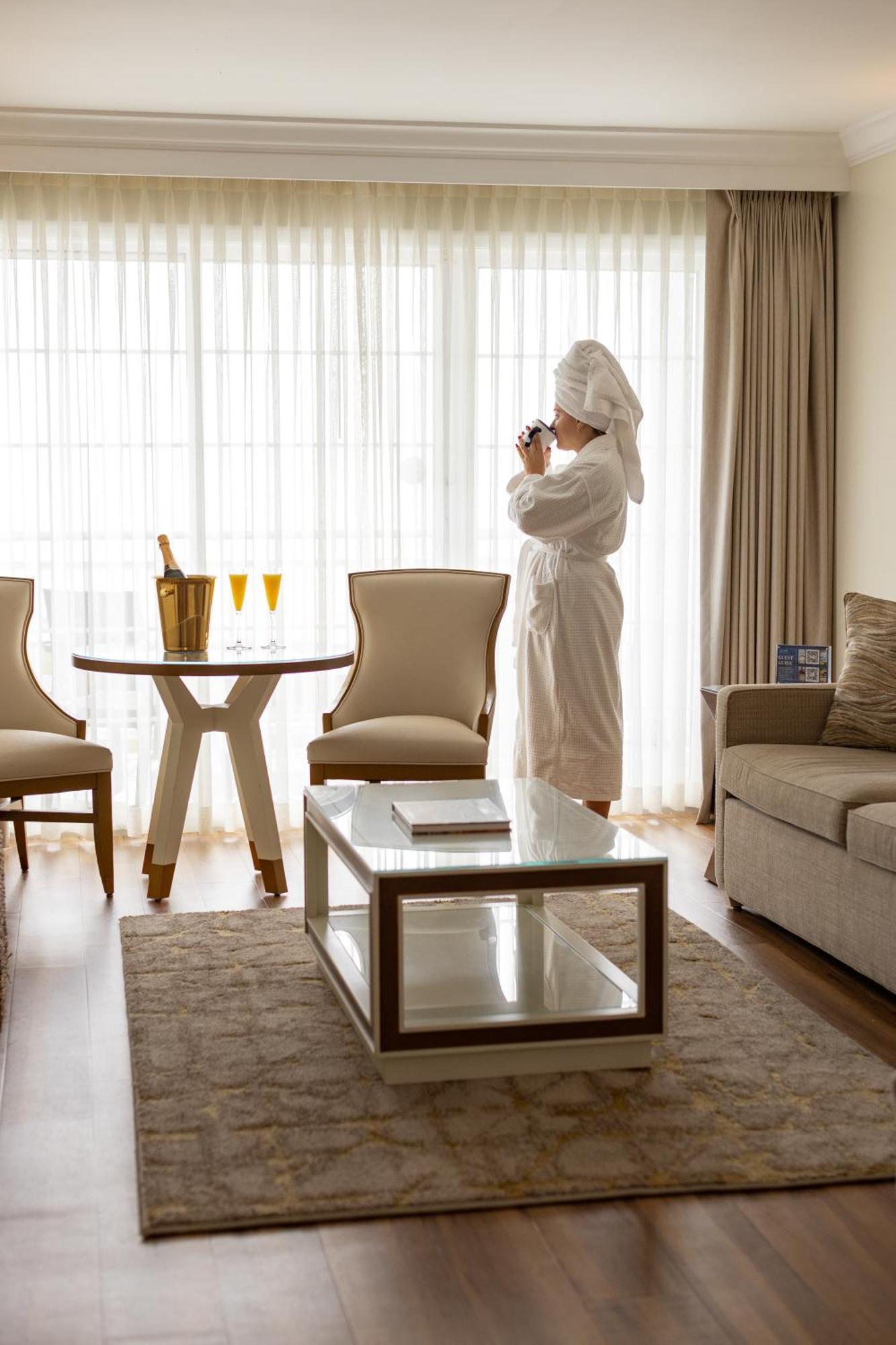 La Beachfront 4*