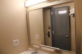 Travelodge By Wyndham Woodbridge 3*