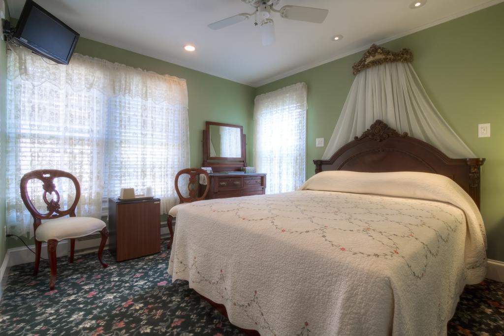 Albert Stevens 3* Cape May
