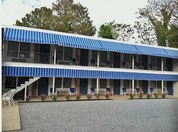Boarding House Cape 3*