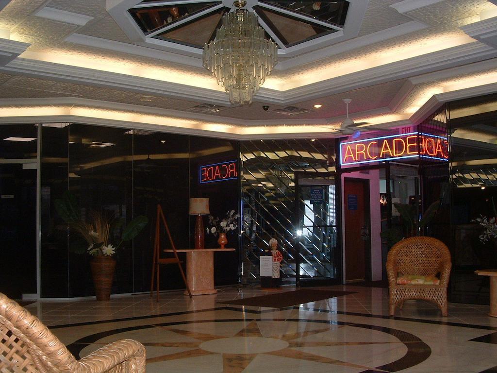 Bal Harbour Hotel 3*