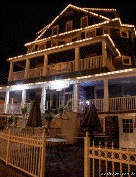 Macomber Inn 3*