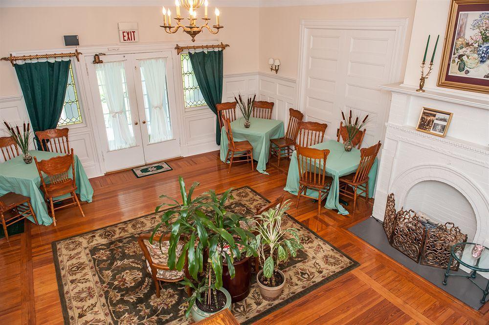 Cedars & Beeches 4* Long Branch