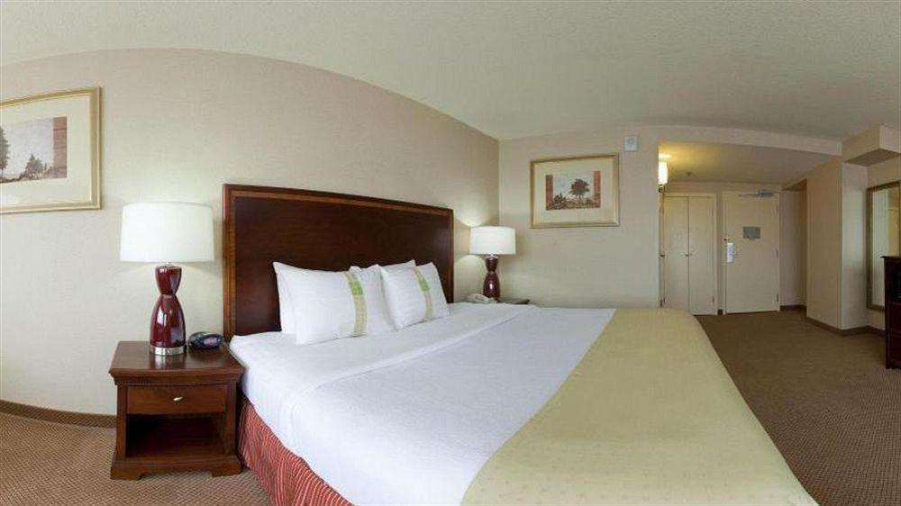 Meadowlands 3*