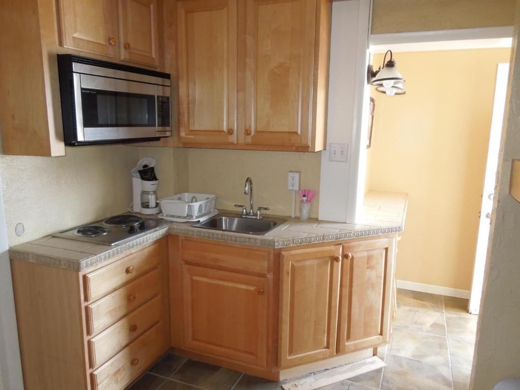 Sifting Sands Motel 2*