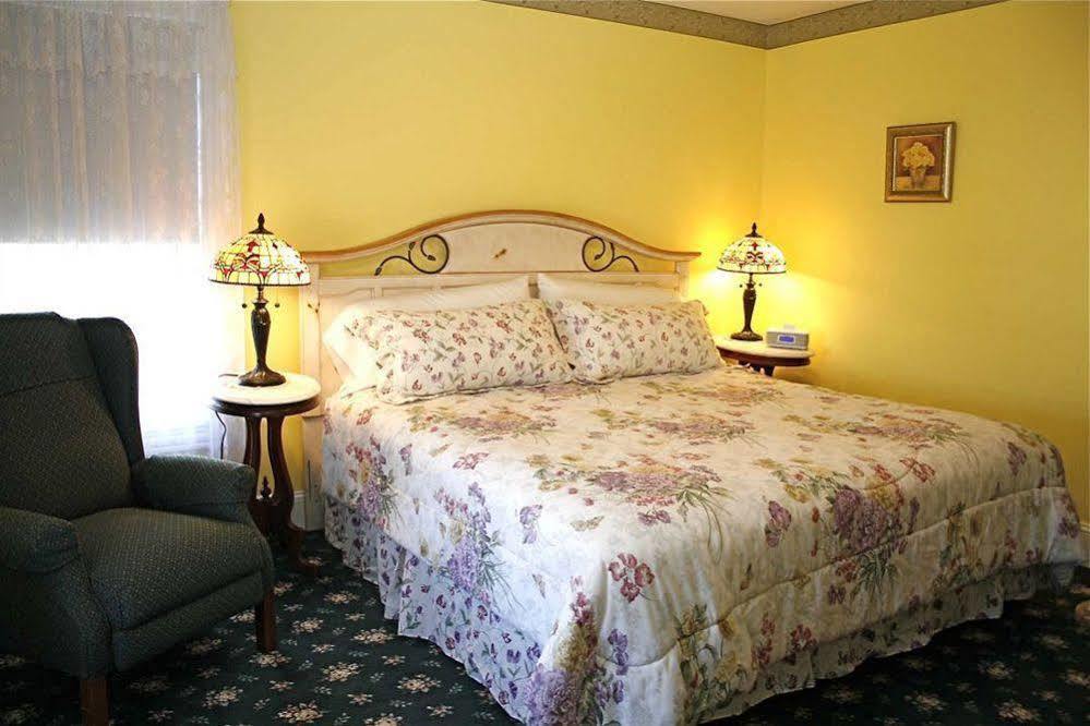 Albert Stevens Bed & Breakfast