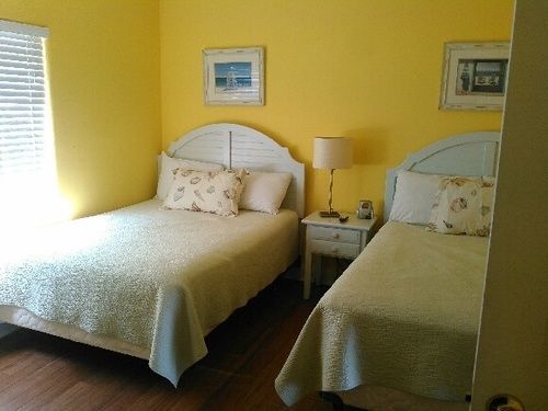 Surf Song Hotel