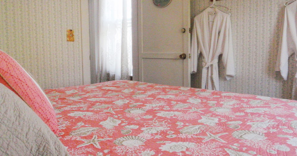 Bed & Breakfast The At The Shore 3*