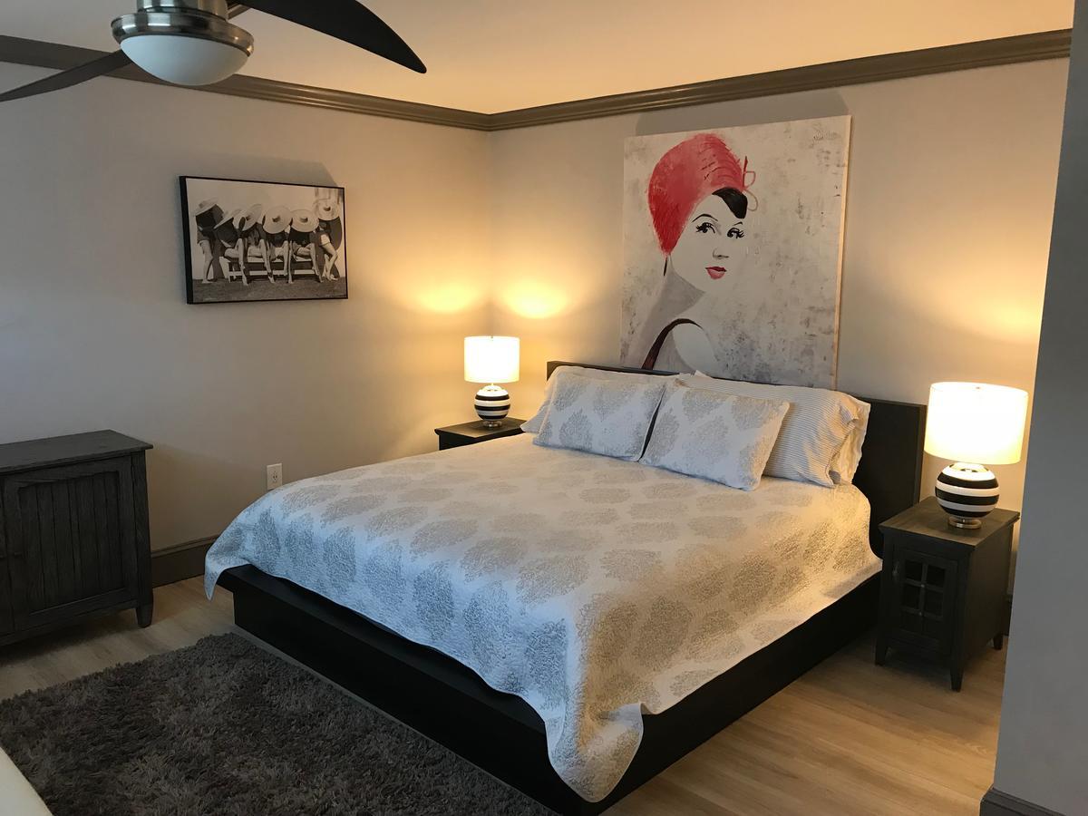 Elaine's Cape Boutique 3* Cape May