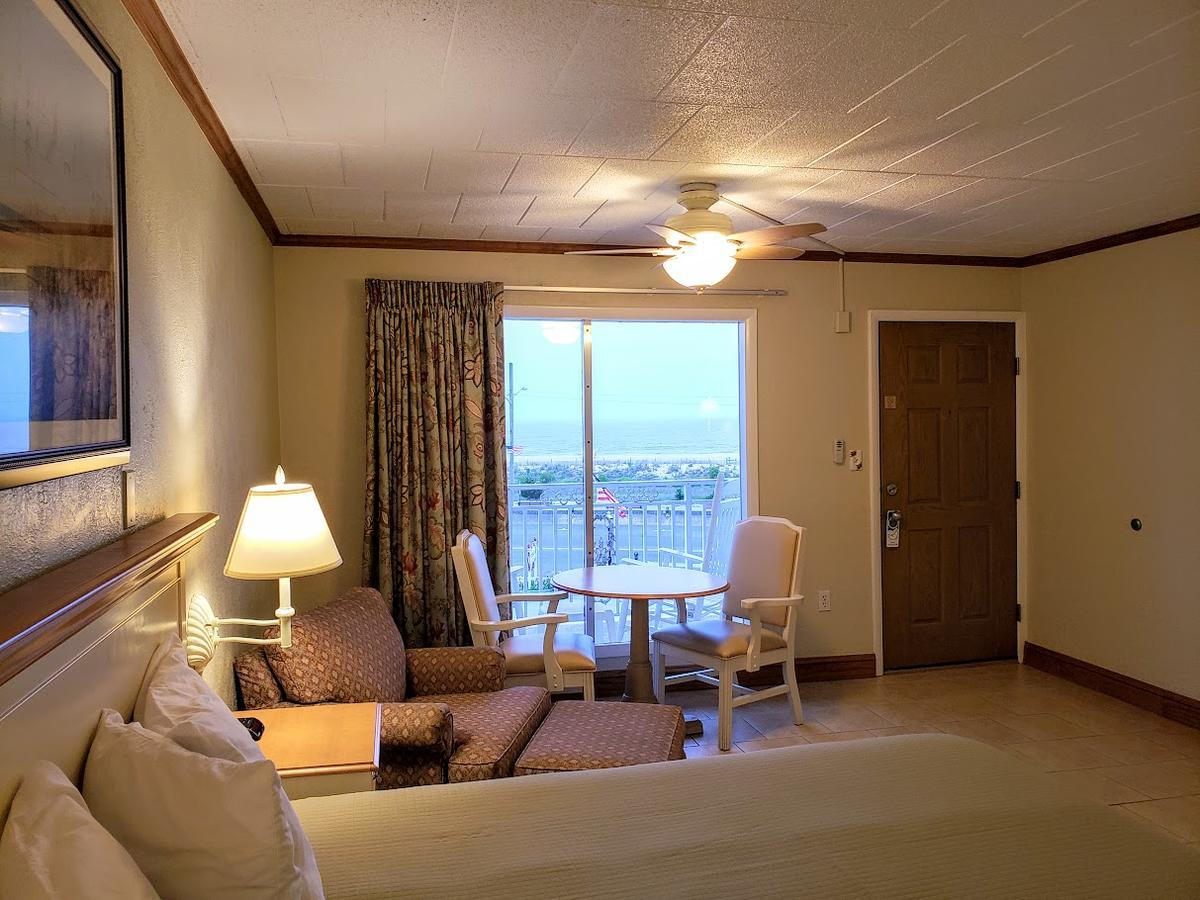 Hotel Avondale By The Sea 3*