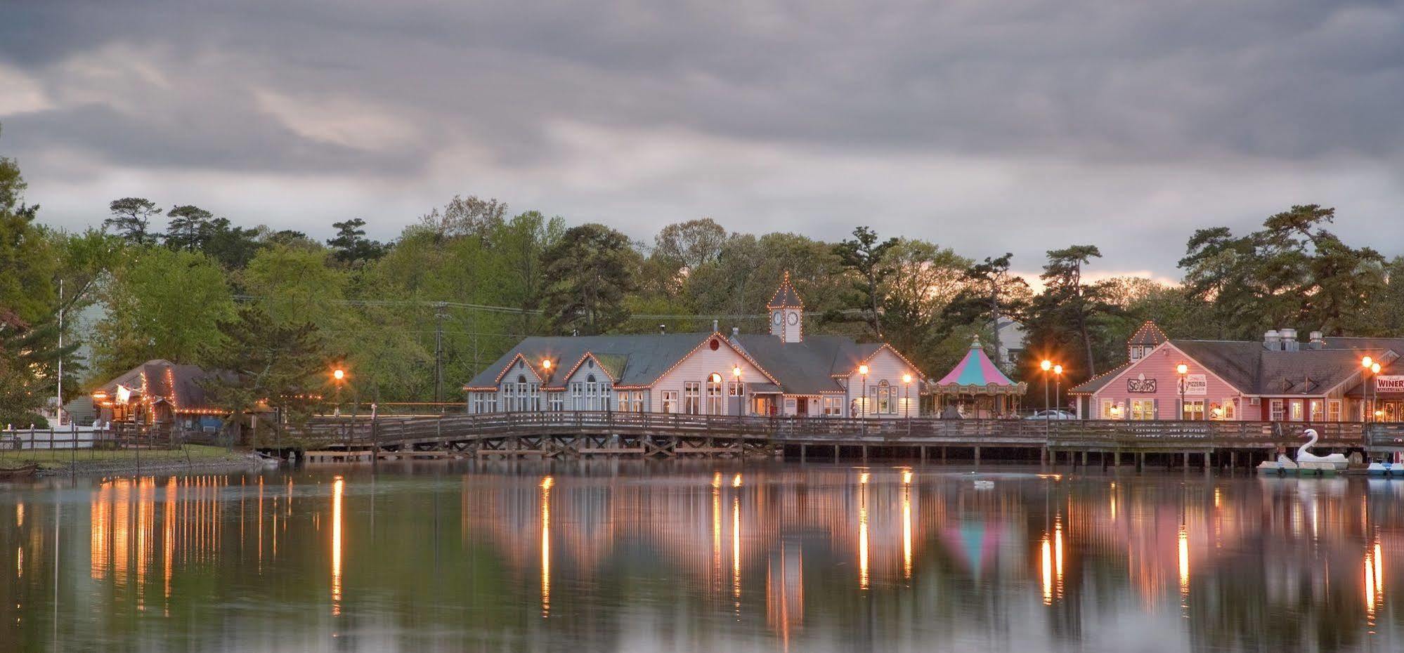 Colonial 4* Smithville