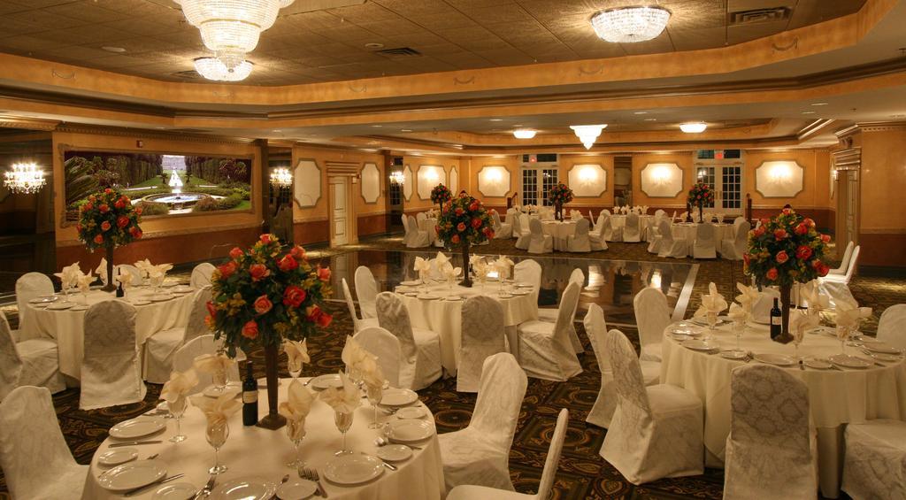 Meadowlands Plaza Hotel 3*