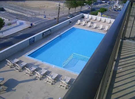 Terrace Motor