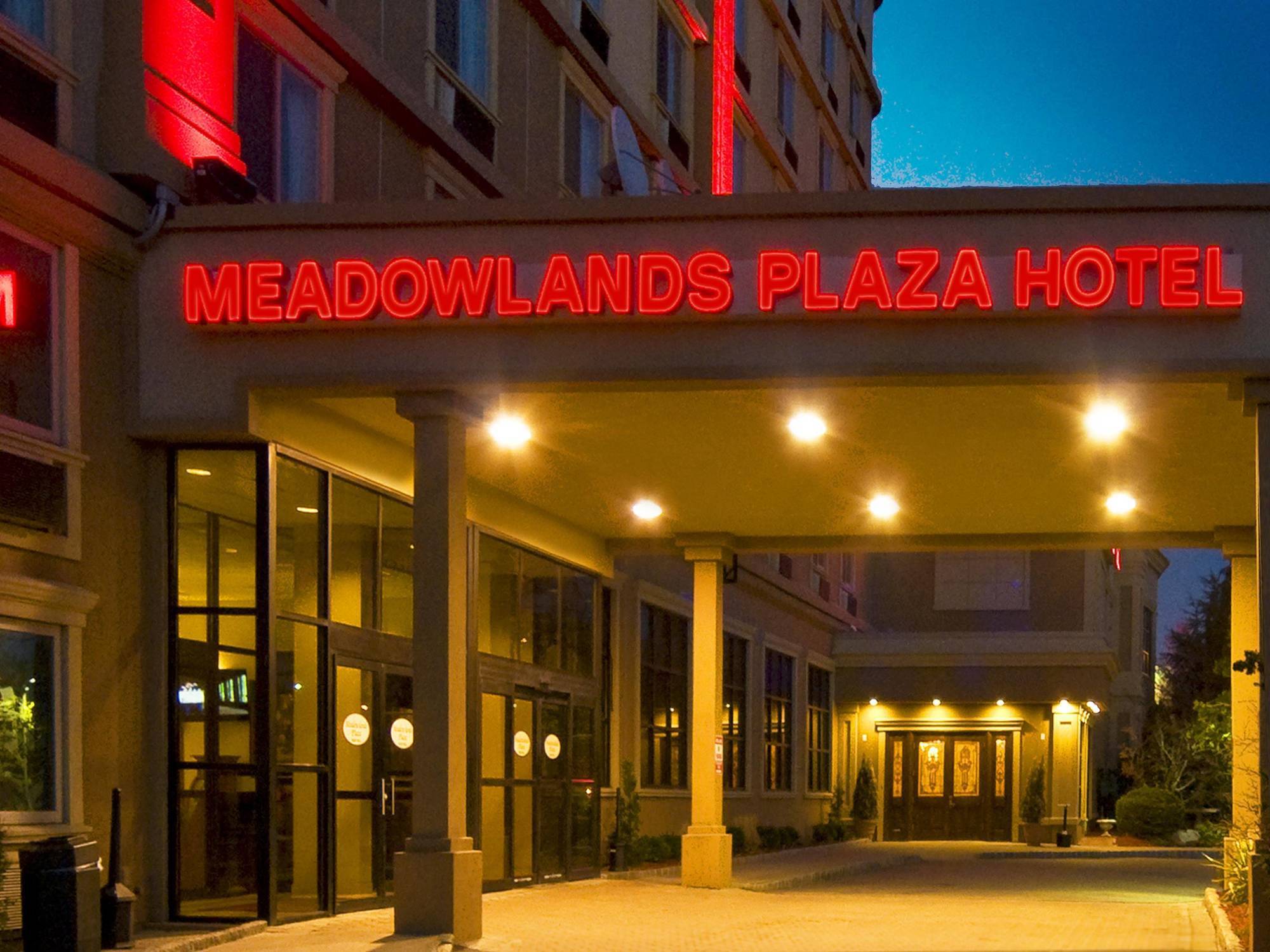 Meadowlands Plaza Secaucus