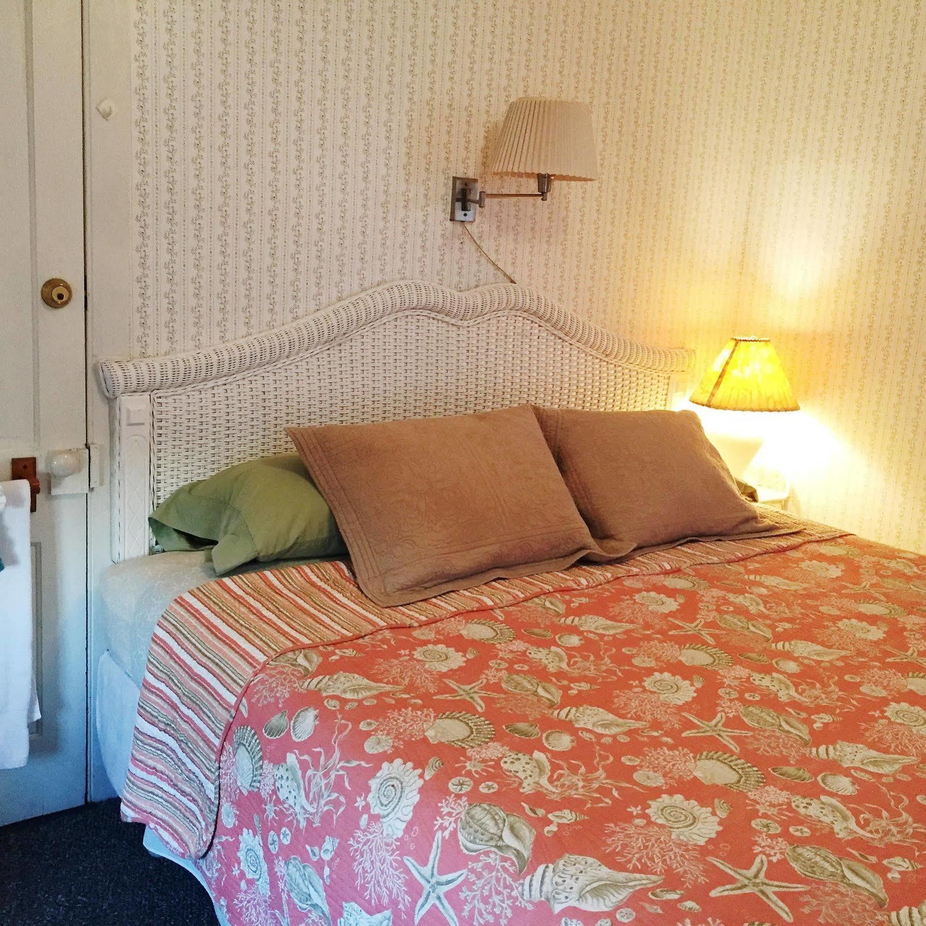 Bed & Breakfast The At The Shore 3*