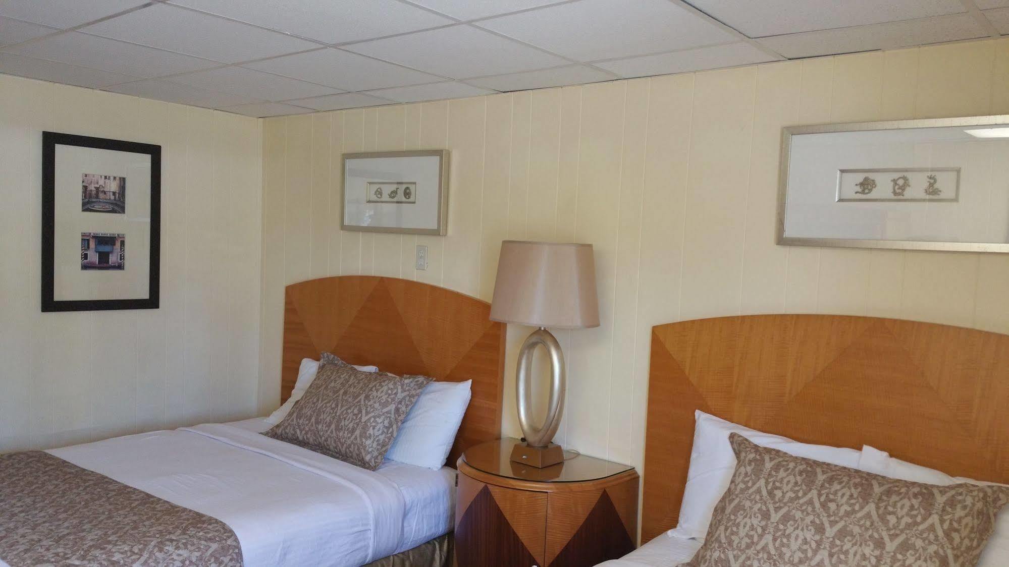 The Amethyst 2* Point Pleasant Beach