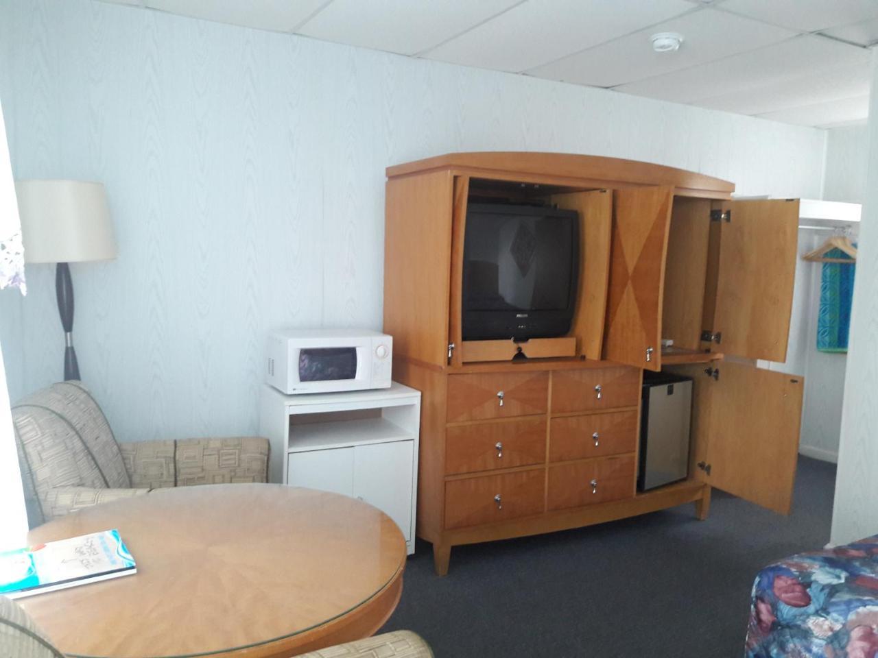 Suitcase & Travel Motel