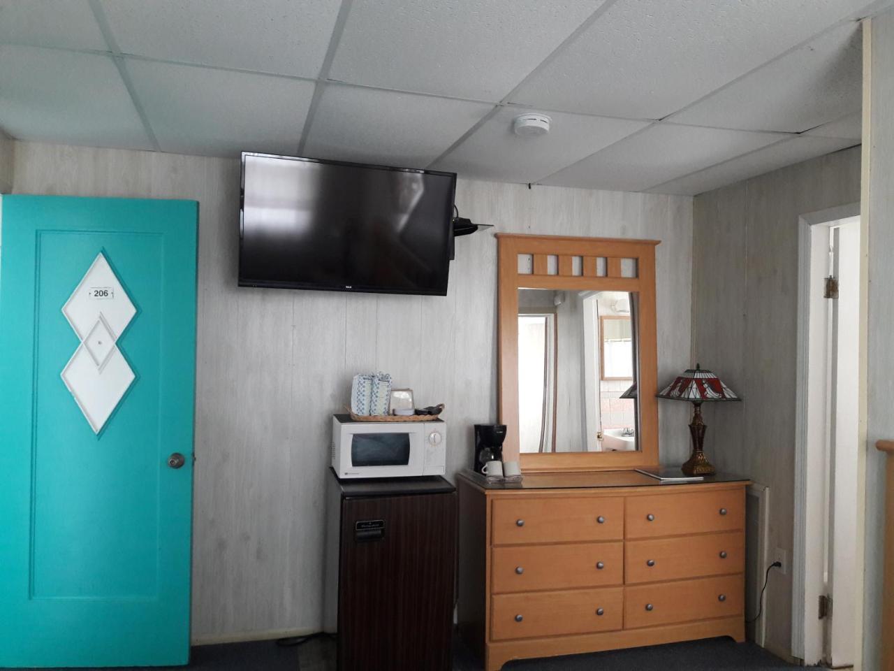 Suitcase & Travel Motel North Wildwood