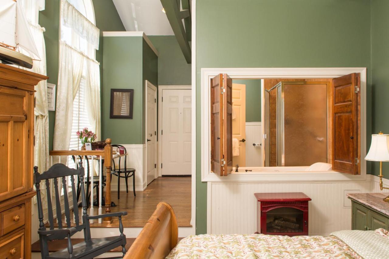 Bed & Breakfast Colonial