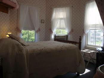 The At The Shore 3*