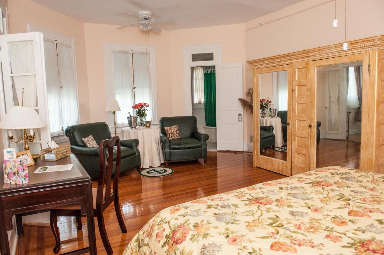 Cedars & Beeches Bed & Breakfast 4*