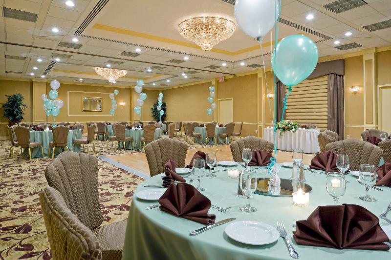 Crowne Plaza By Ihg Hotel Edison
