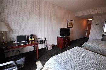 Meadowlands Plaza 3* Secaucus