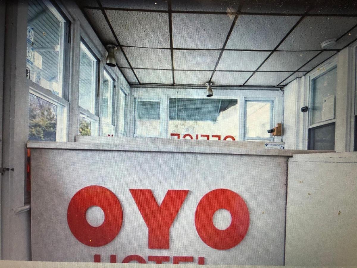Hotel Monmouth Oyo Neptune